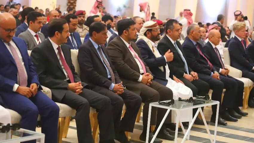 مخاوف من تنازع الصلاحيات.. لائحة عمل المجلس الرئاسي تثير أزمة داخلية