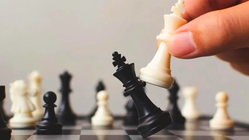 حروف عربية ولغة فارسية.. بنك التنازلات السعودية لإيران في اليمن