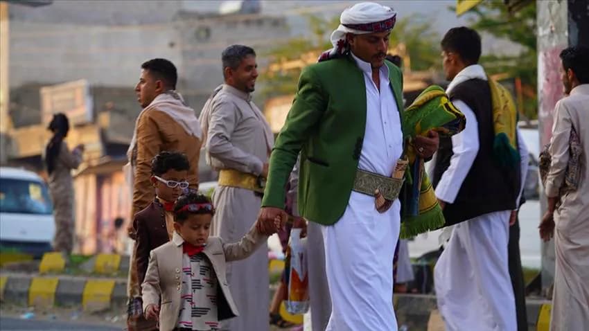 يمنيون حرمتهم الحرب فرحة لقاء العيد يتحدثون لموقع "بلقيس"