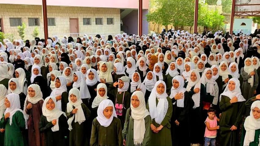 مأرب.. مدارس خاصة تستغل عجز التعليم الحكومي