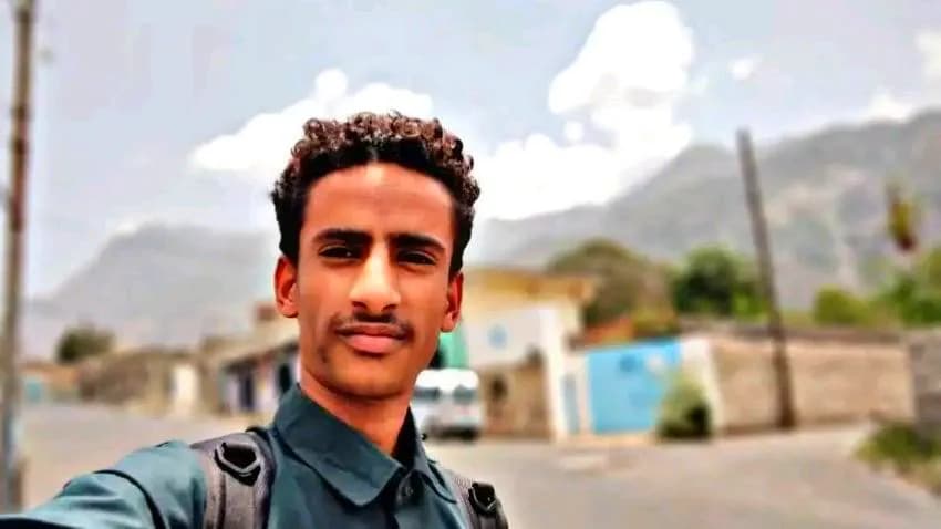 خالد الوافي.. قصة ملهمة لشاب يمني أصم وأبكم يهوى التصوير