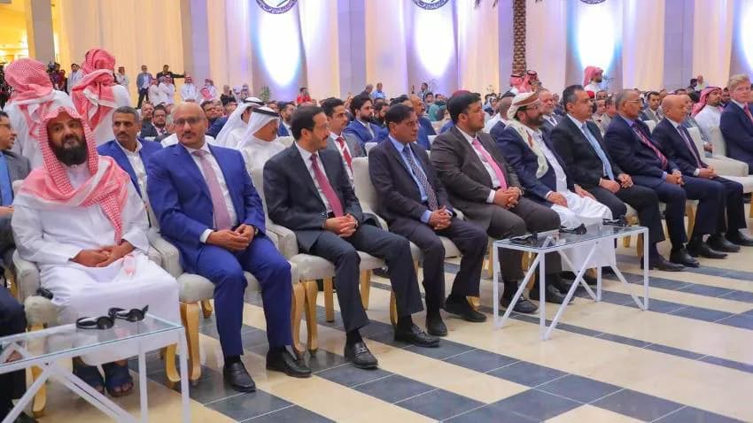 تناقضات التحالف تطفو على السطح.. هل أصبح المجلس الرئاسي خارج الفعالية السياسية؟