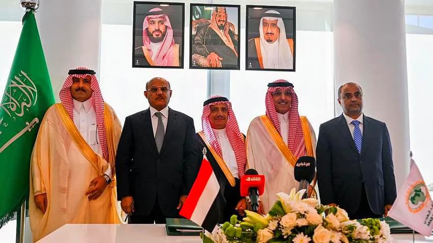 اقتصاد الحرب في اليمن.. بين تجفيف موارد "الشرعية" وتمويل المليشيا