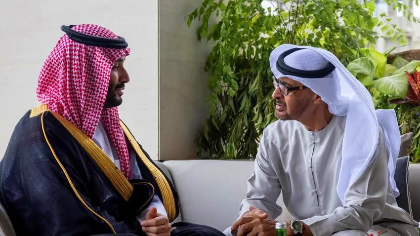 لهيب صراع المصالح في اليمن يشعل حرباً كلامية بين الرياض وأبوظبي