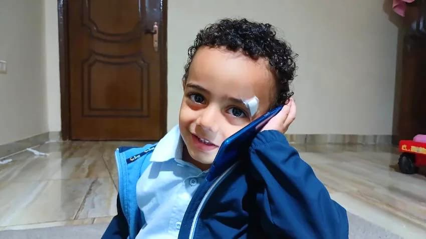 أطفال اليمن المولودون في المهجر.. غصة السؤال عن العائلة