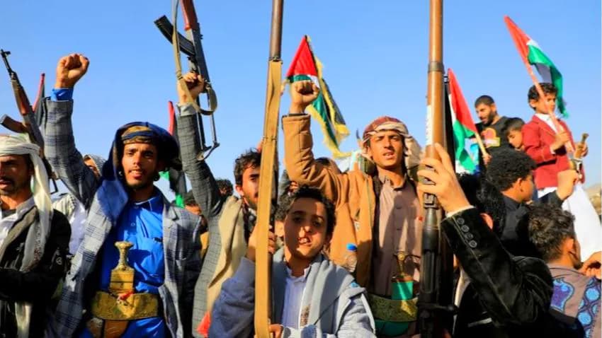 "تحوّل في السياسة".. التعامل البراغماتي للصين مع الحوثيين