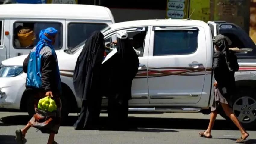 نساء في مواجهة الجوع.. شهادات قاسية من مخيمات النزوح والتسول اليومي