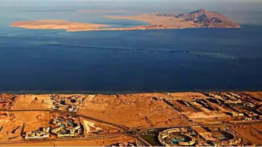 قلق في الولايات المتحدة.. روسيا والصين توسعان نفوذهما في البحر الأحمر