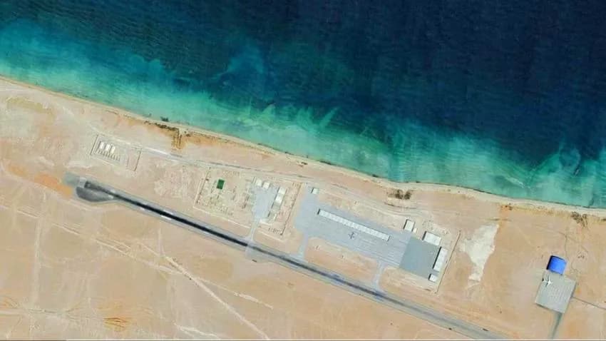 الإمارات تبني طوقا من القواعد العسكرية للسيطرة على خليج عدن والبحر الأحمر