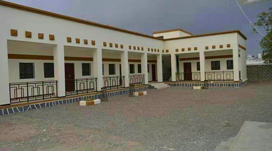 طالب يهدد معلمته ب"قنبلة يدوية" داخل إحدى المدارس في أبين