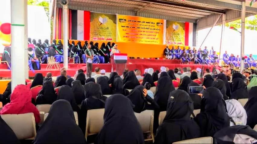 المخا.. وزارة الأوقاف تكرم 130 معلماً ومعلمة في مجال تحفيظ القرآن